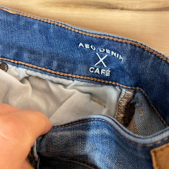 American Eagle Jean Shorts Womens 2 Denim Stretch Shortie Midi Lot of 2 - Picture 5 of 8